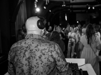 DJ John Valk DJ John Valk
