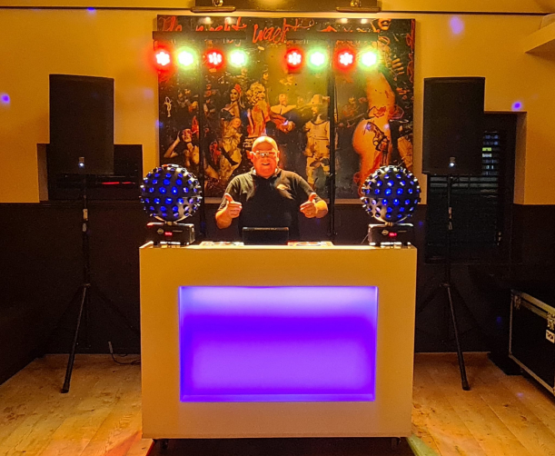 DJ John Drive-in Show Led Discobollen